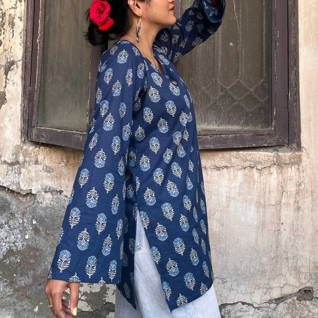 HASEENA KURTI